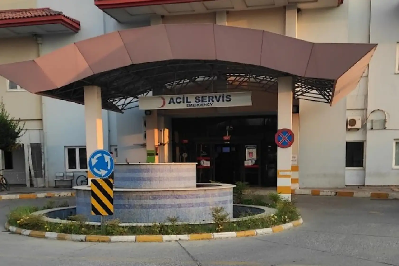 Seydikemer'de gıda zehirlenmesi şüphesi: 18 yaşındaki genç kız hayatını kaybetti