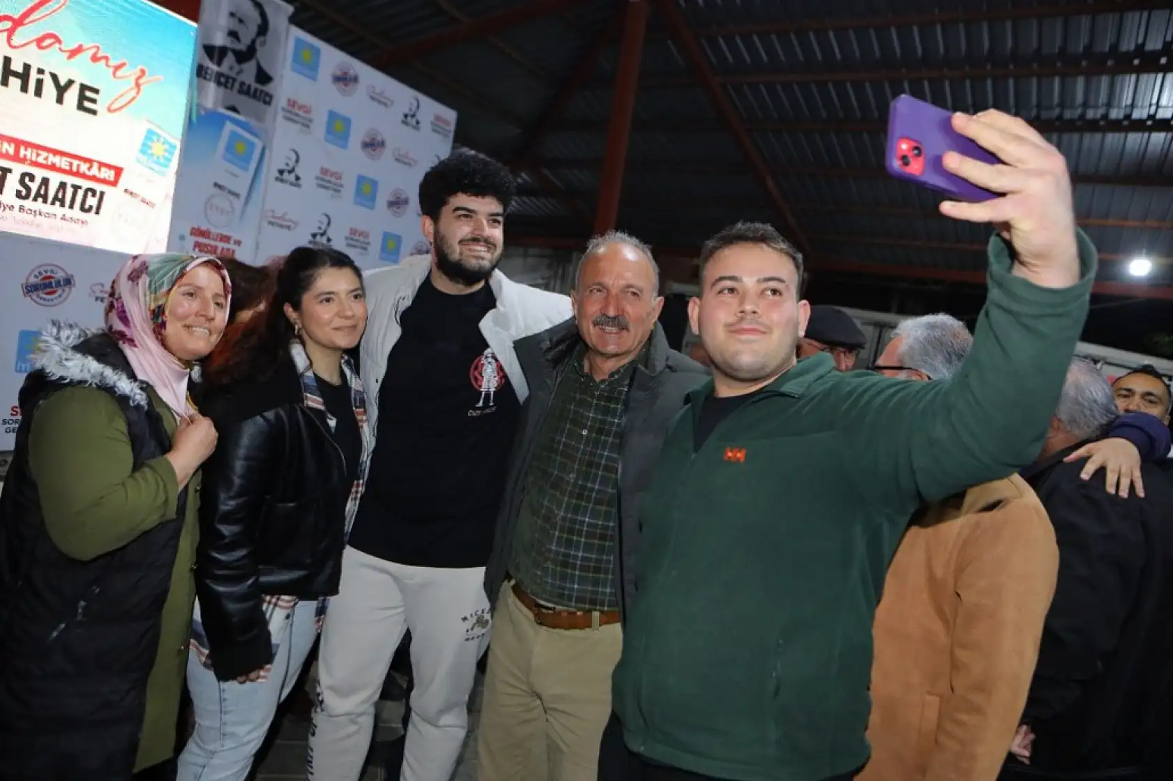 Saatcı, 'Sizin Yaptığınız Parklar Bizim Fethibey Parkı'nın Zekatı Olur'