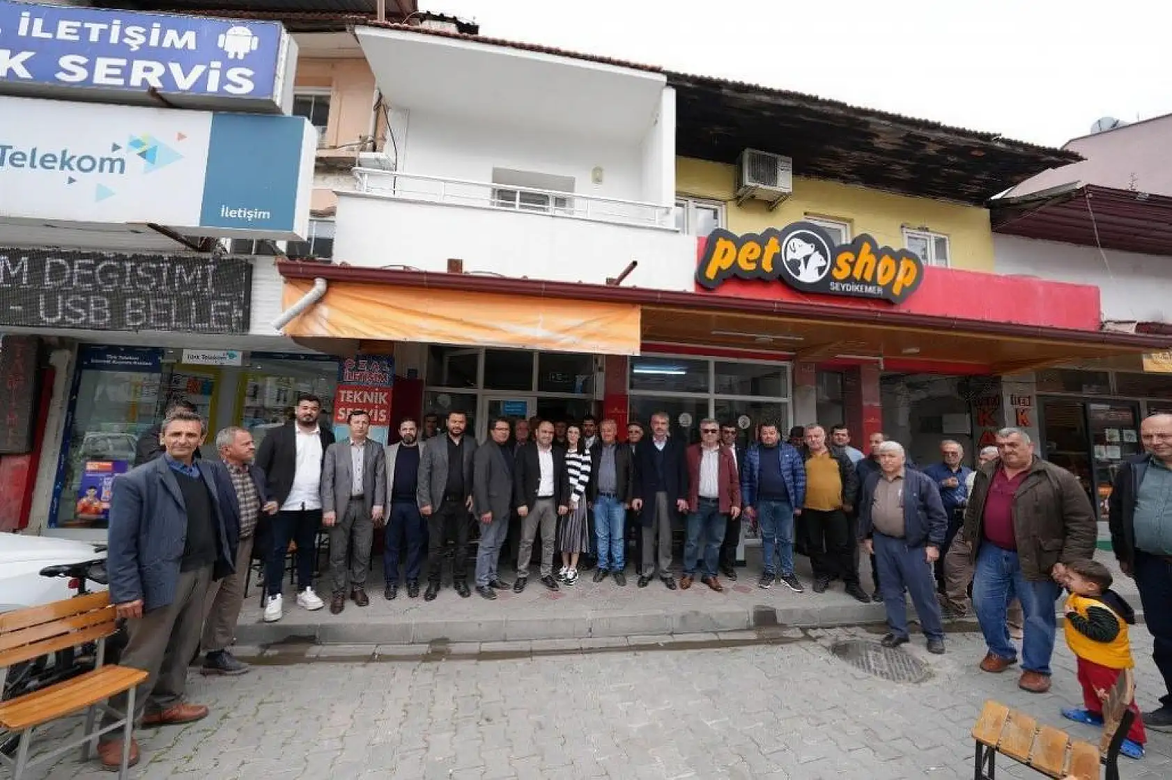 Başkan Akdenizli, Sanayi Esnafını Ziyaret Etti