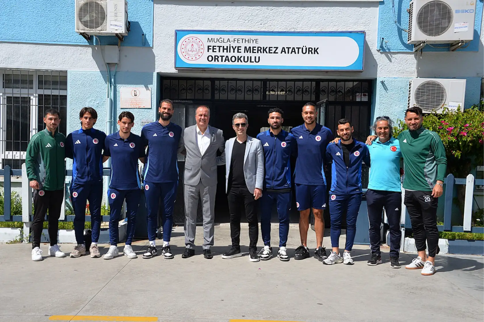 Fethiyespor'dan Öğrencilere 23 Nisan Sürprizi