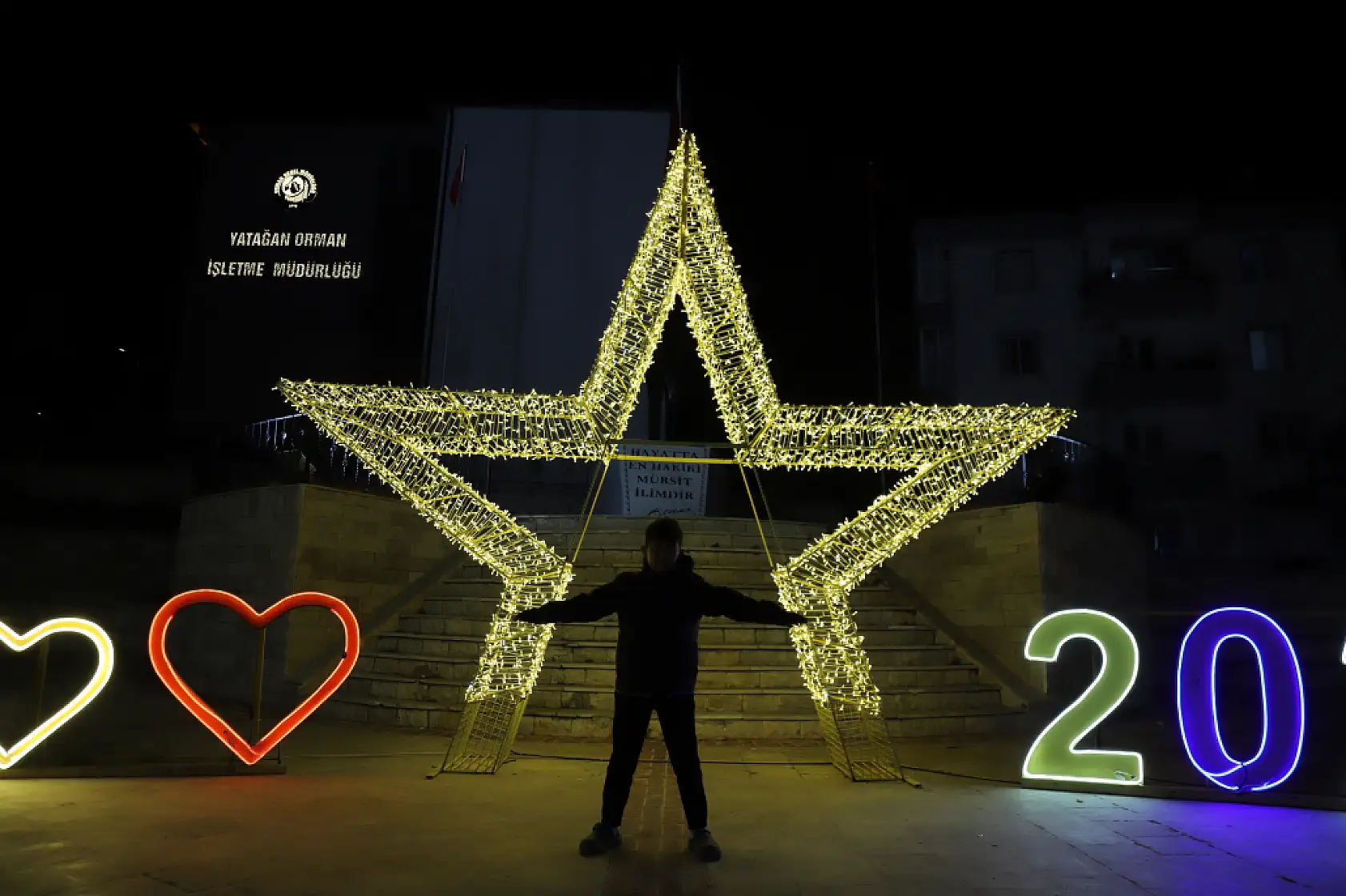 Yatağan yeni yıla ışıl ışıl hazırlanıyor