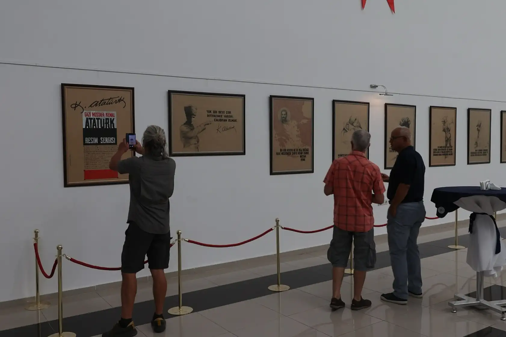 Gazi Mustafa Kemal Atatürk Sergisi Sanatseverlerle Buluştu