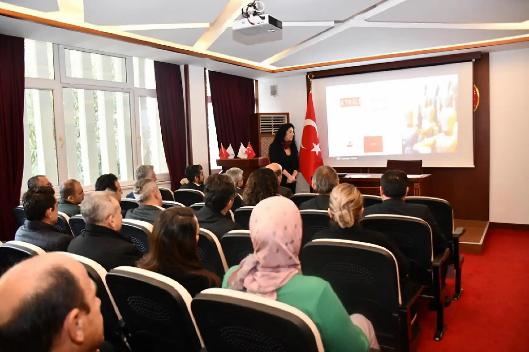 Fethiye'de Kamu Çalışanlarına Etkili İletişim Eğitimi