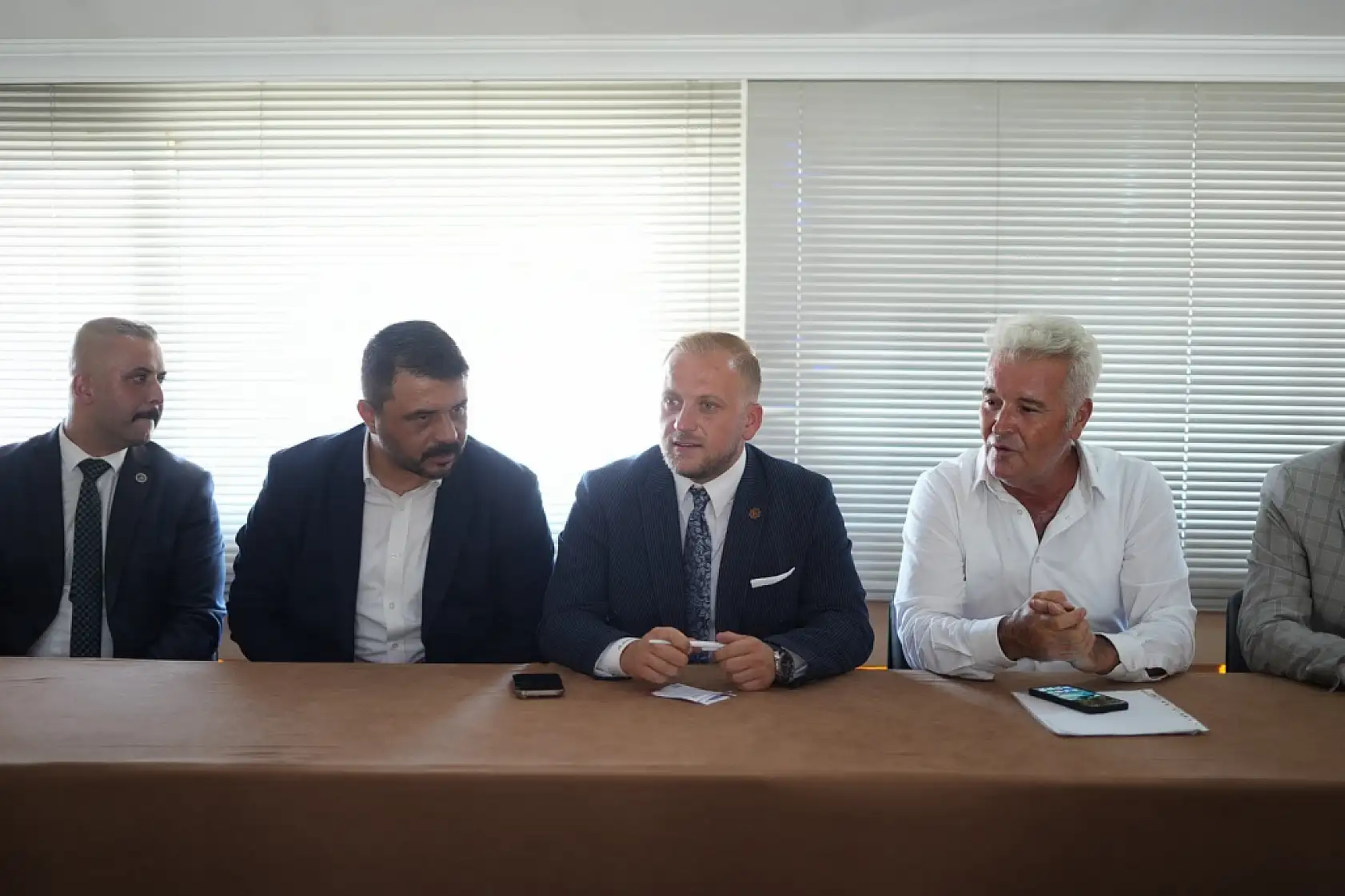 MHP Muğla İl Başkanı Burak Demirel'den Milas Muhtarlar Derneği'ne Ziyaret