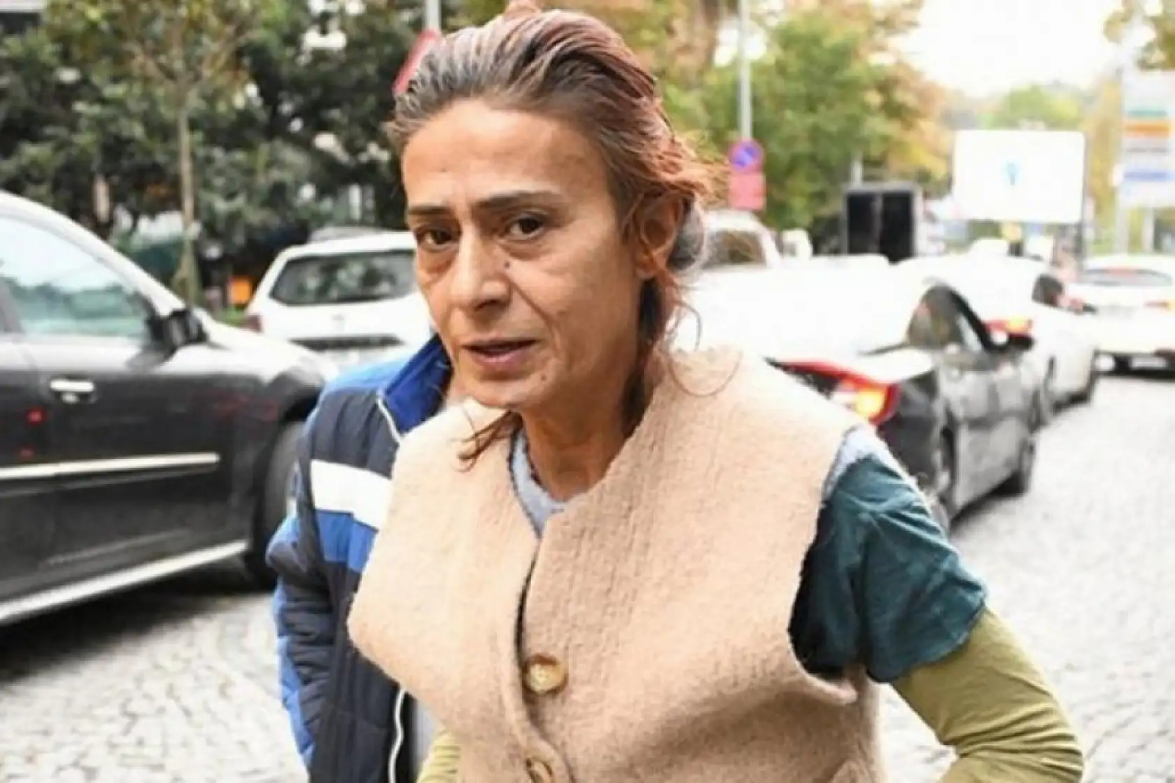 Emekli olan Yıldız Tilbe maaşını beğenmeyince açtı ağzını yumdu gözünü