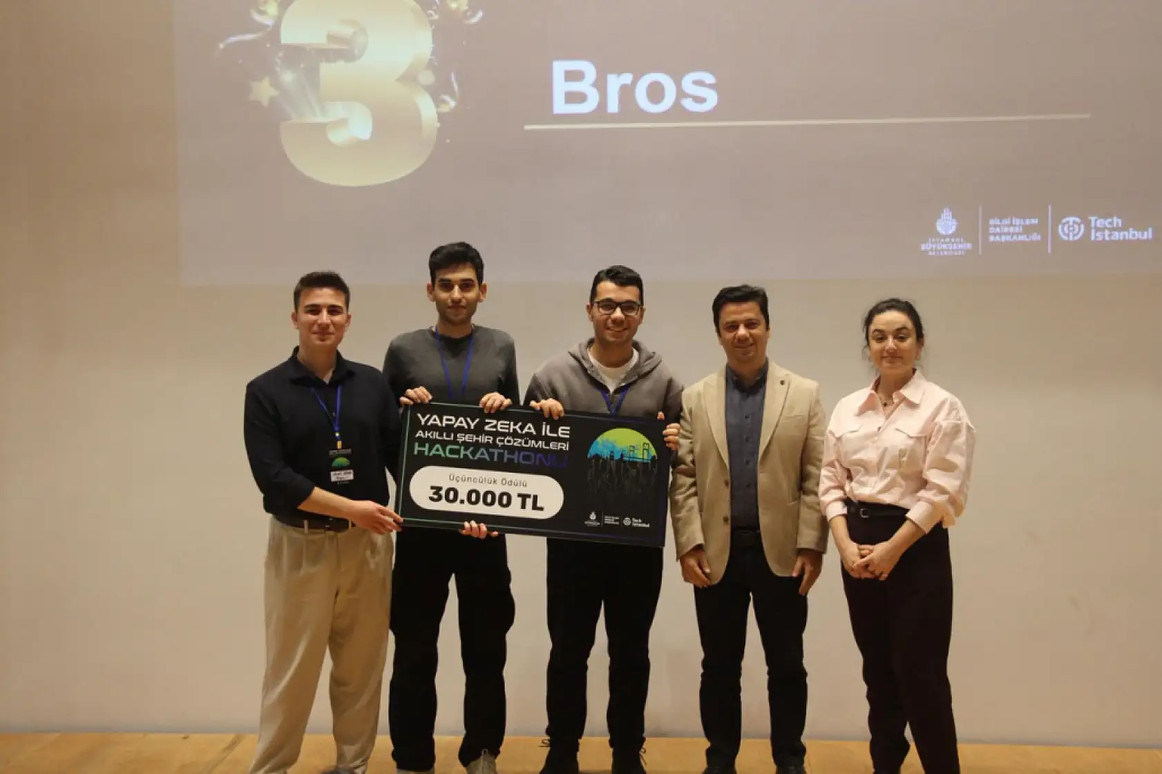 MSKÜ Öğrencileri Türkiye 3.'sü: Akıllı Şehirler Alanında Önemli Başarı