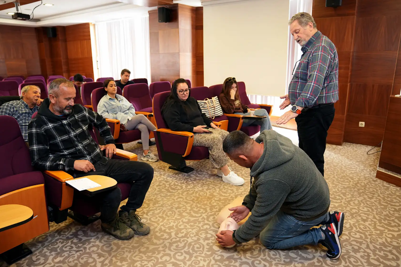 Fethiye'de 14 kişi cankurtaran belgesi aldı