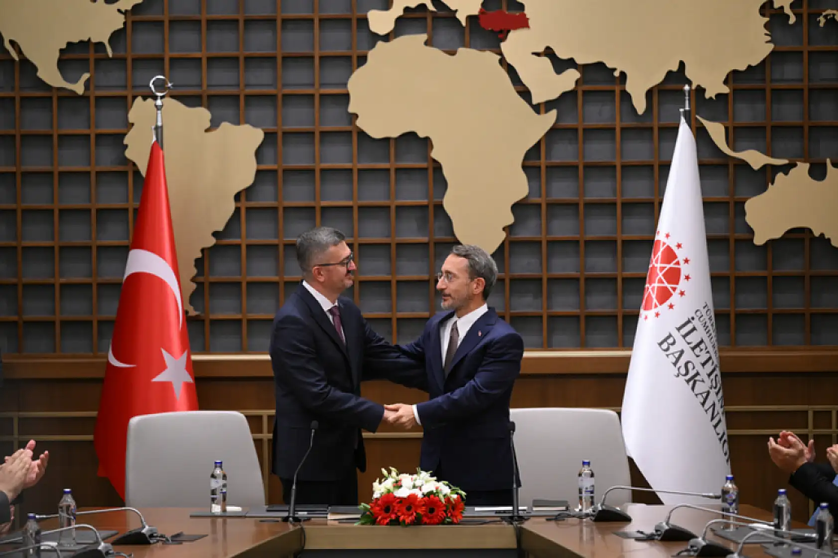Cumhurbaşkanlığı İletişim Başkanı Burhanettin Duran, görevi Fahrettin Altun'dan devraldı