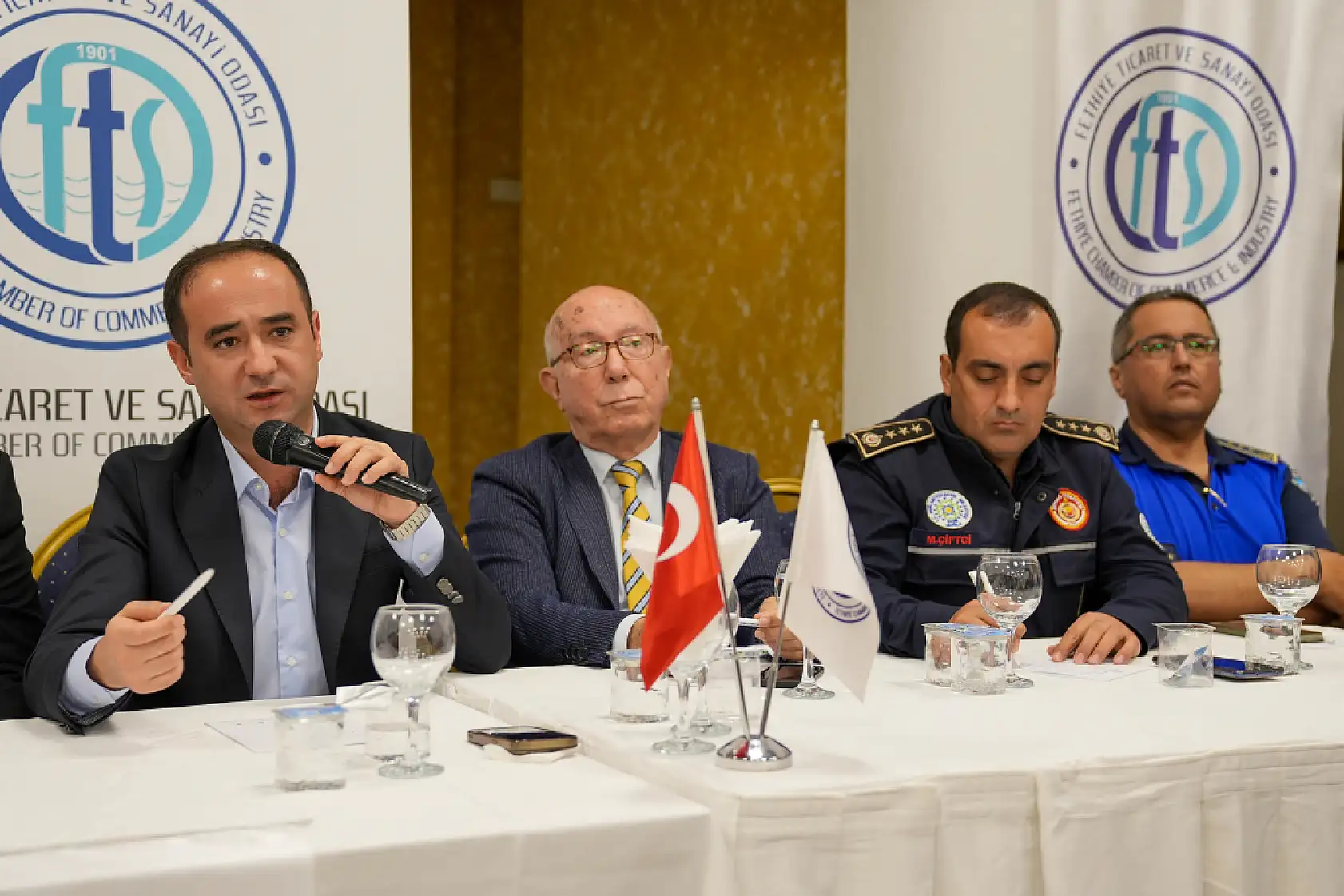 Ölüdeniz'in Sorunlarına FTSO'nun Bölgesel Toplantısında Çözüm Arandı