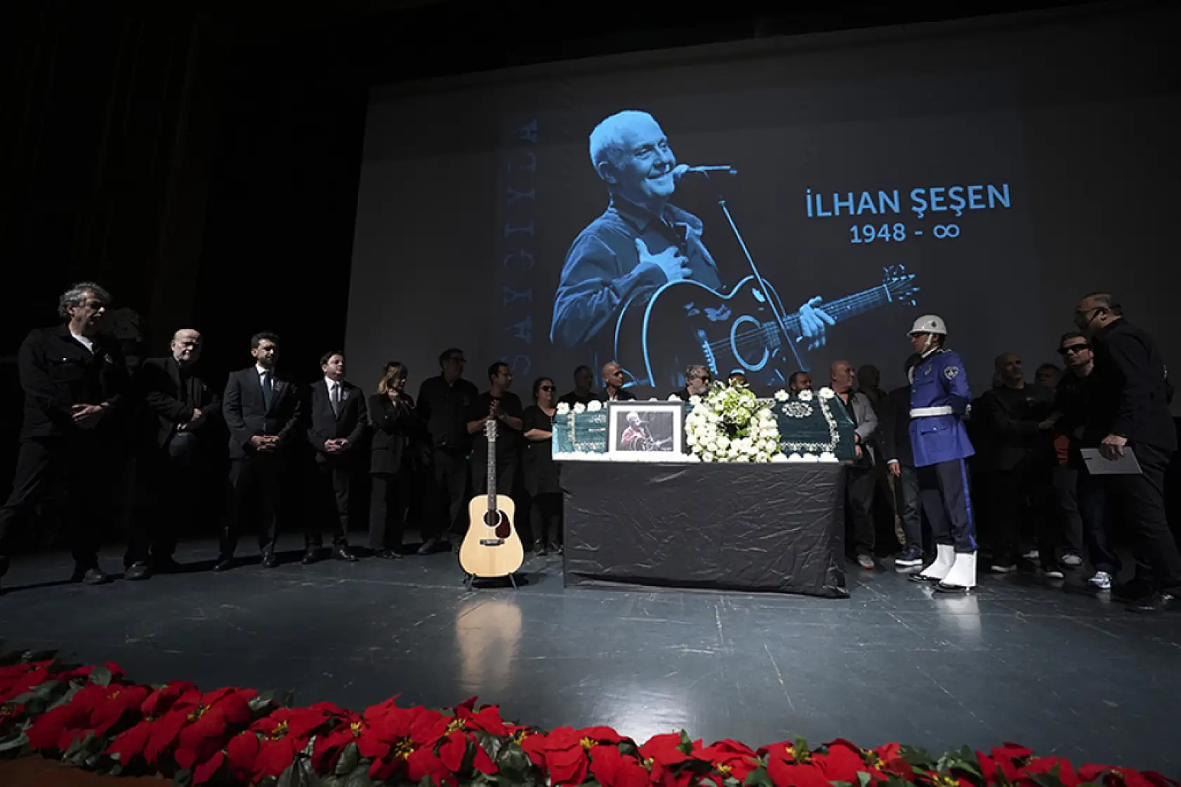 Usta sanatçı İlhan Şeşen son yolculuğuna uğurlandı