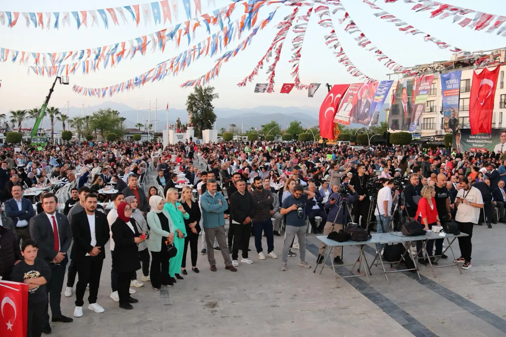 Bakan Özhaseki, 'Fethiye'yi Hizmetlerle Tanıştıralım'