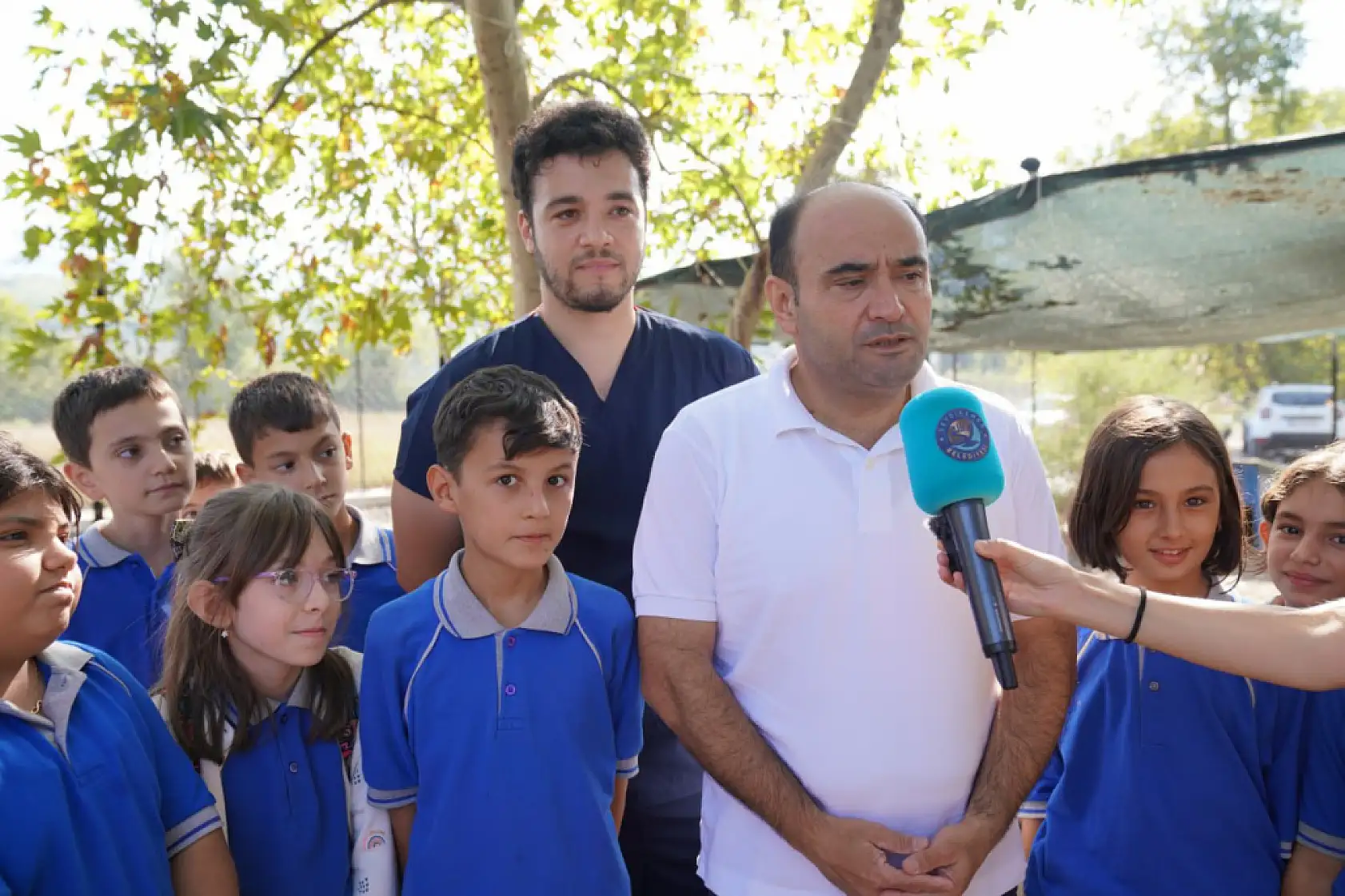 Başkan Akdenizli ve Öğrenciler, Can Dostlarımızı Ziyaret Etti