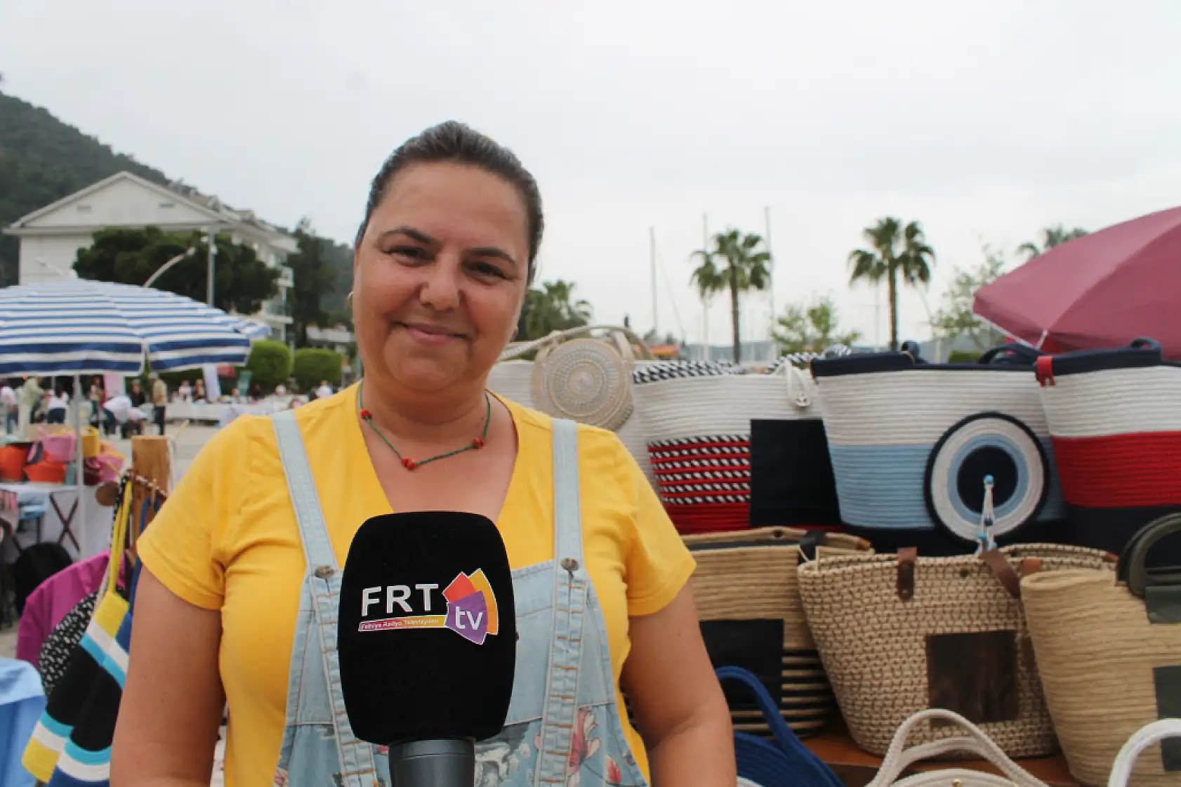 Fethiye Beşkaza Meydanı'nda FETAV Tarafından Anneler Günü Kutlaması