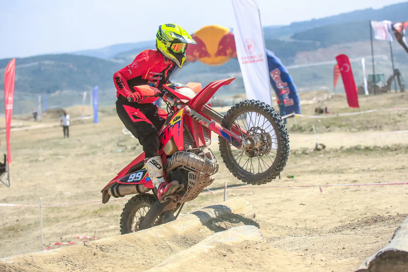 Türkiye Enduro Şampiyonası'nda Fethiye rüzgârı