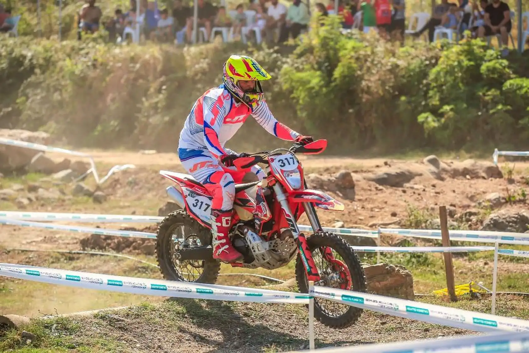 Kocaeli'de yapılan motor yarışlarında Fethiyeli sporculardan başarı