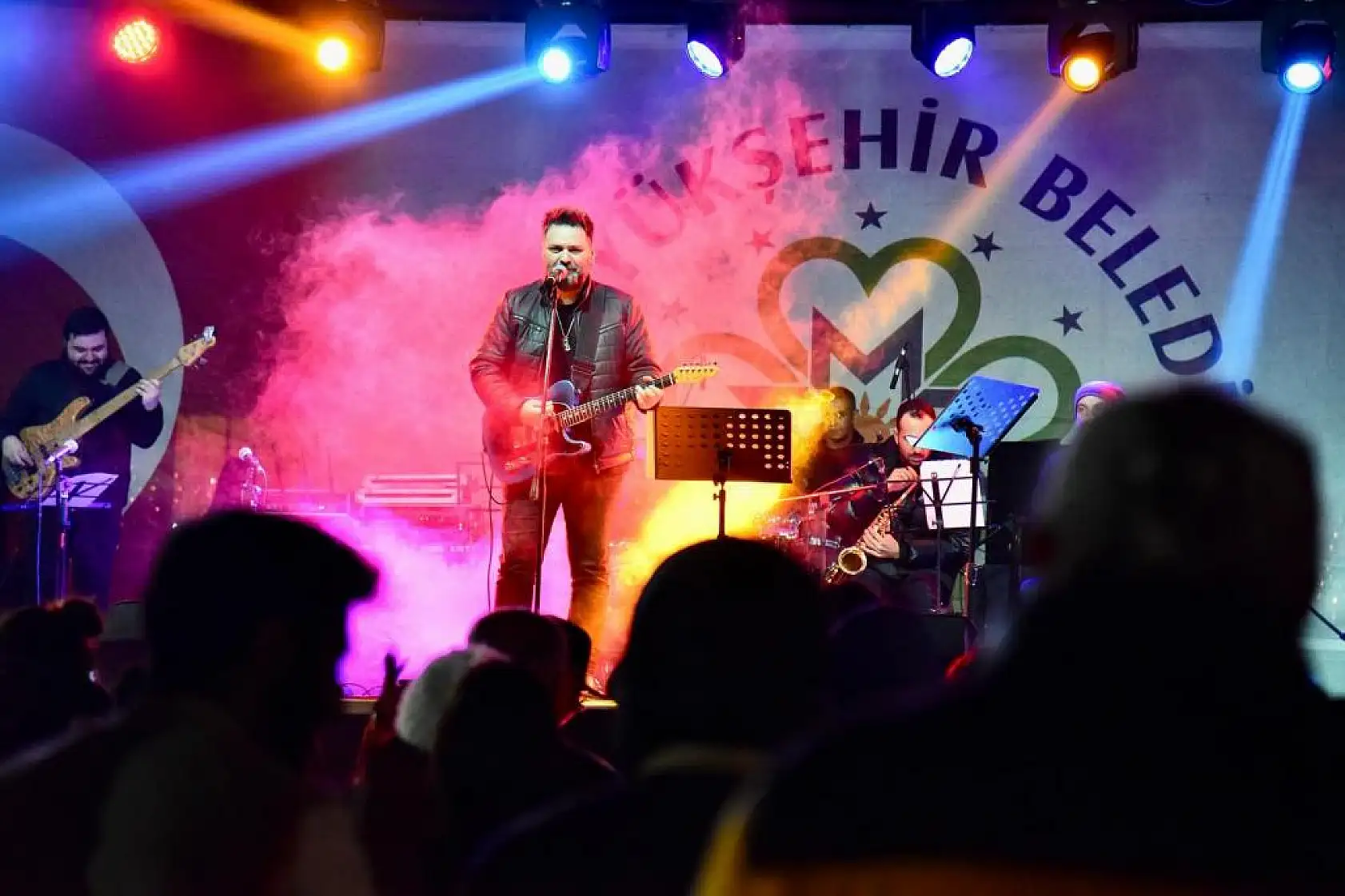 Fethiye'de Cem Karaca ve Barış Manço'yu Anma Konseri Düzenlendi