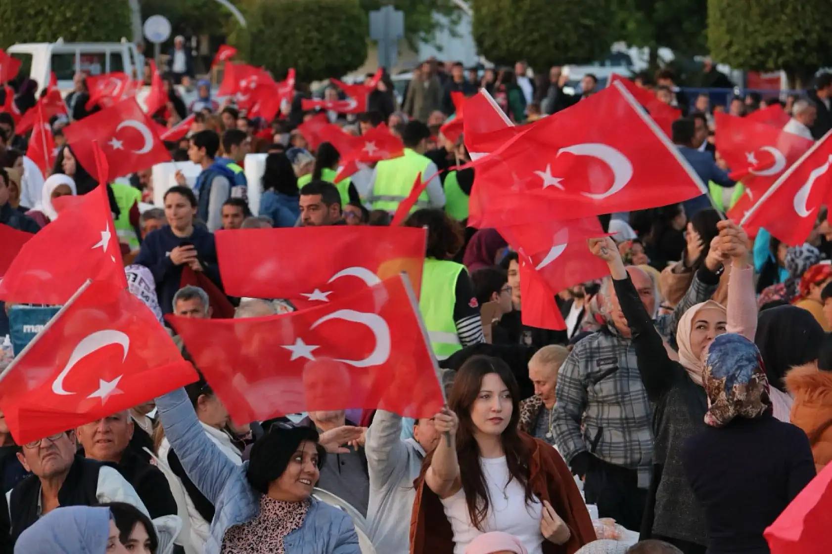Bakan Özhaseki, 'Fethiye'yi Hizmetlerle Tanıştıralım'