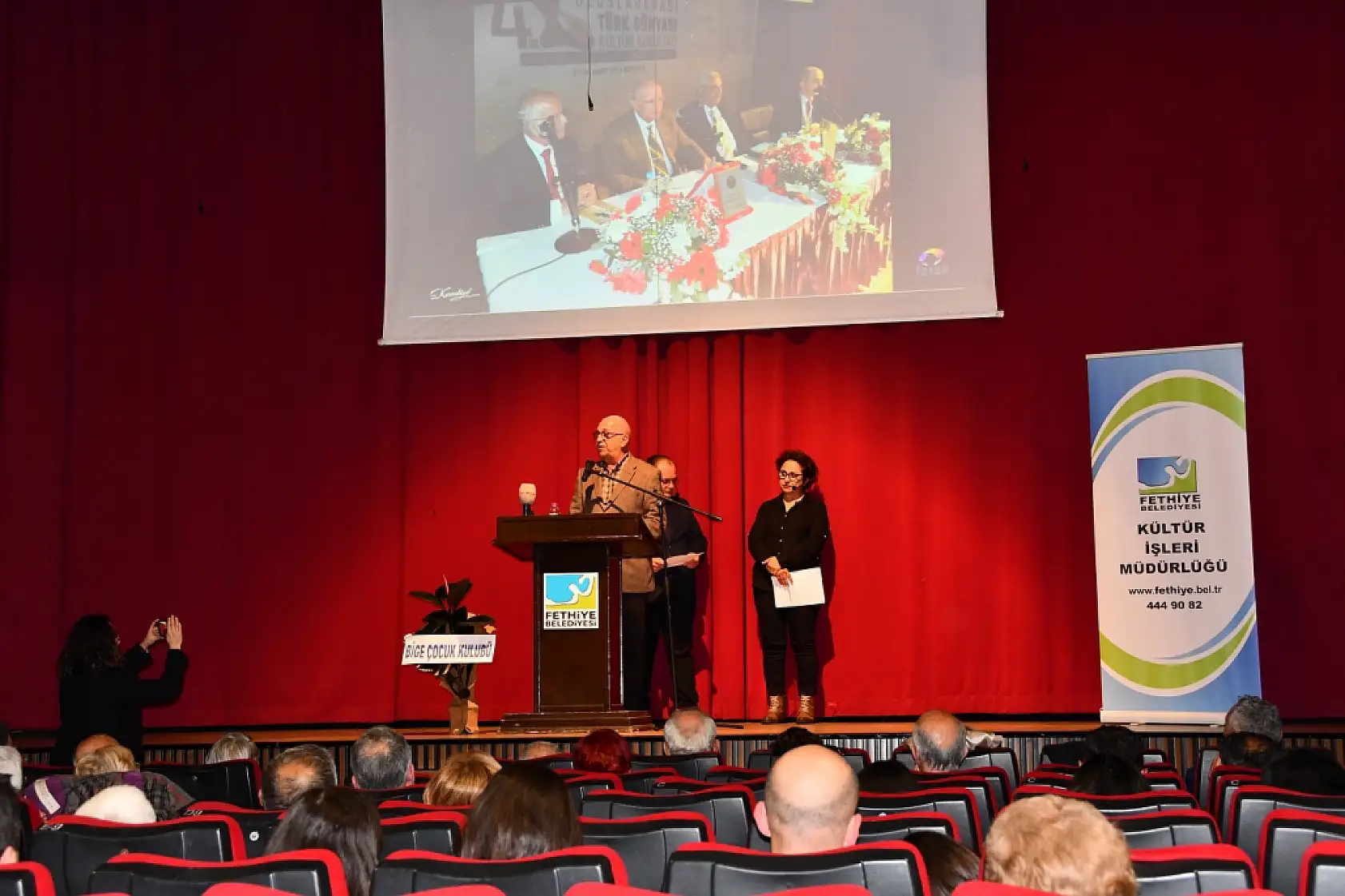 Fethiyeli Eğitimci ve Yazar Ünal Şöhret Dirlik Törenle Anıldı