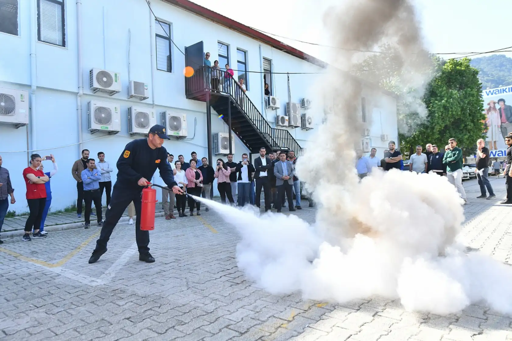 Fethiye Belediyesi Personeline Yangın Tatbikatı ve Eğitim