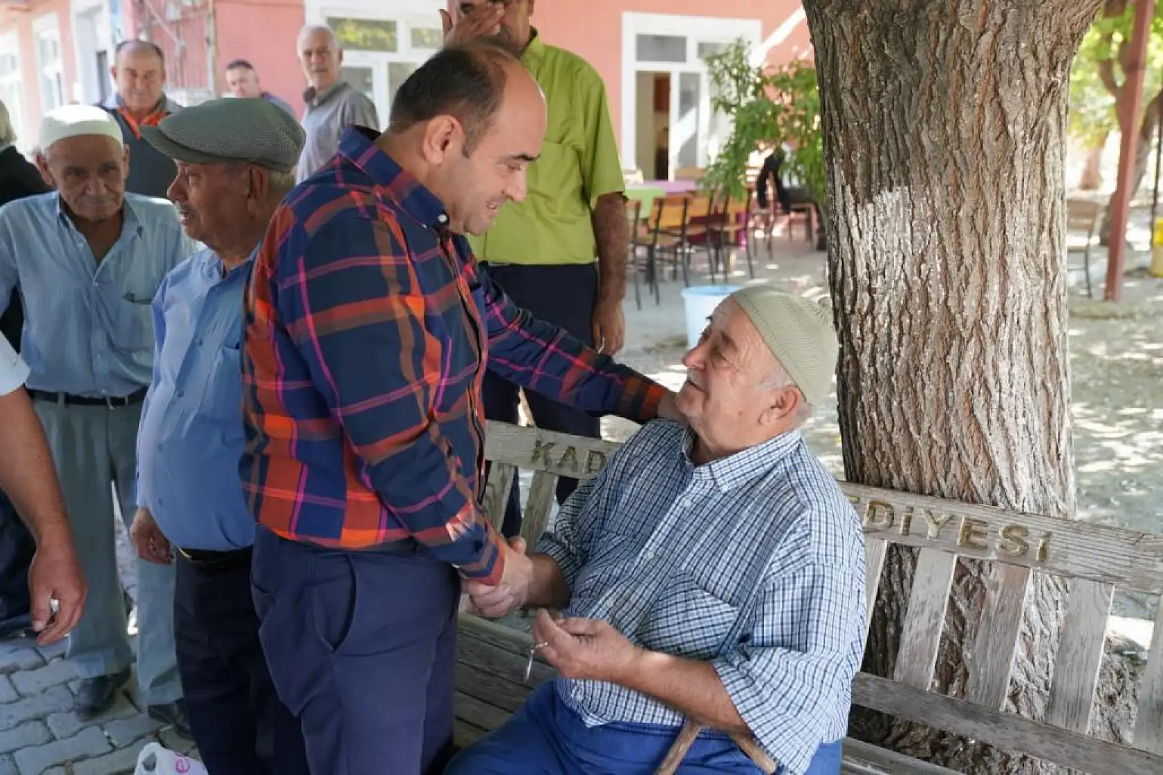 Başkan Akdenizli, Gönüllere Dokunuyor