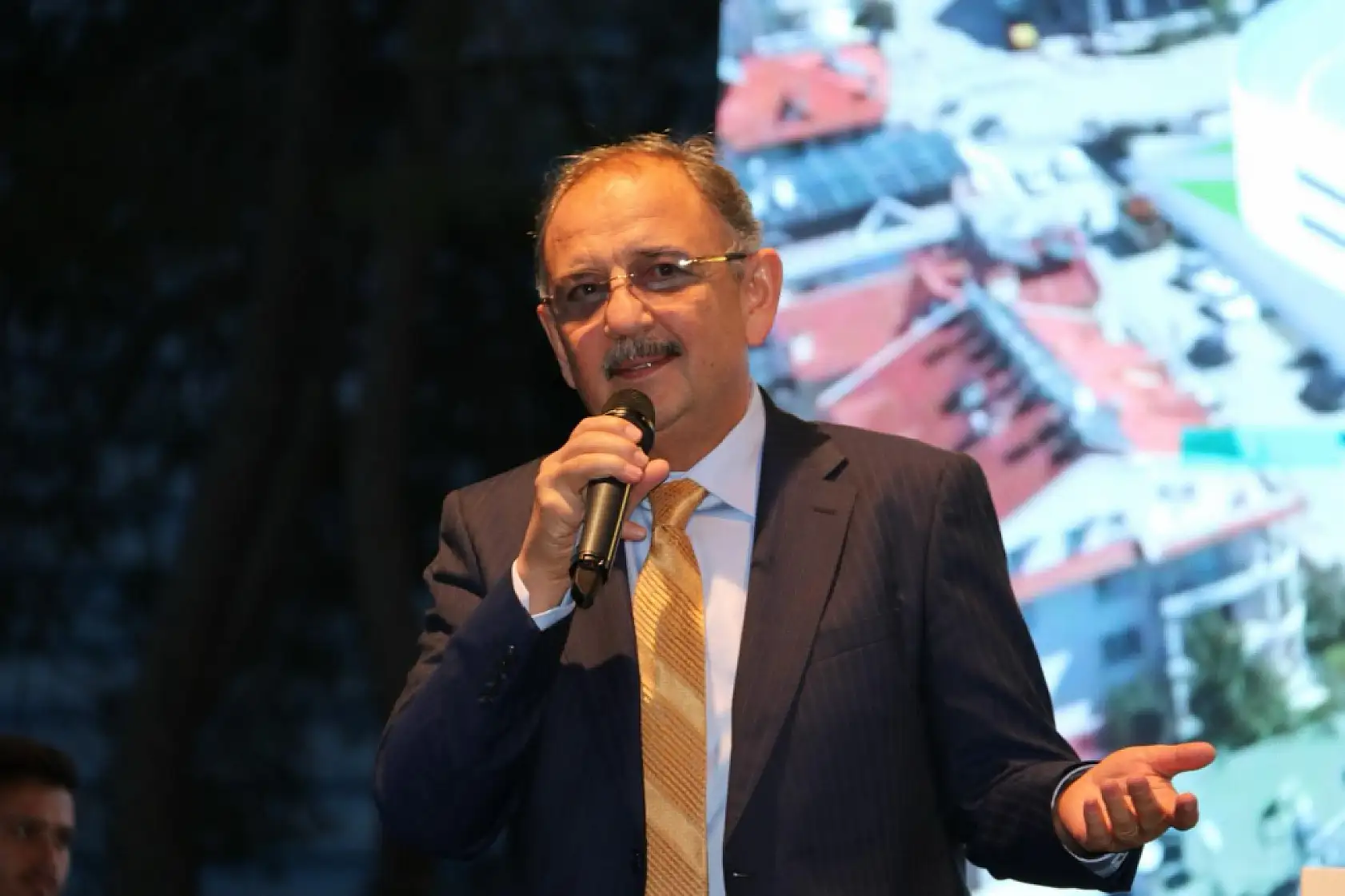 Bakan Özhaseki, 'Fethiye'yi Hizmetlerle Tanıştıralım'