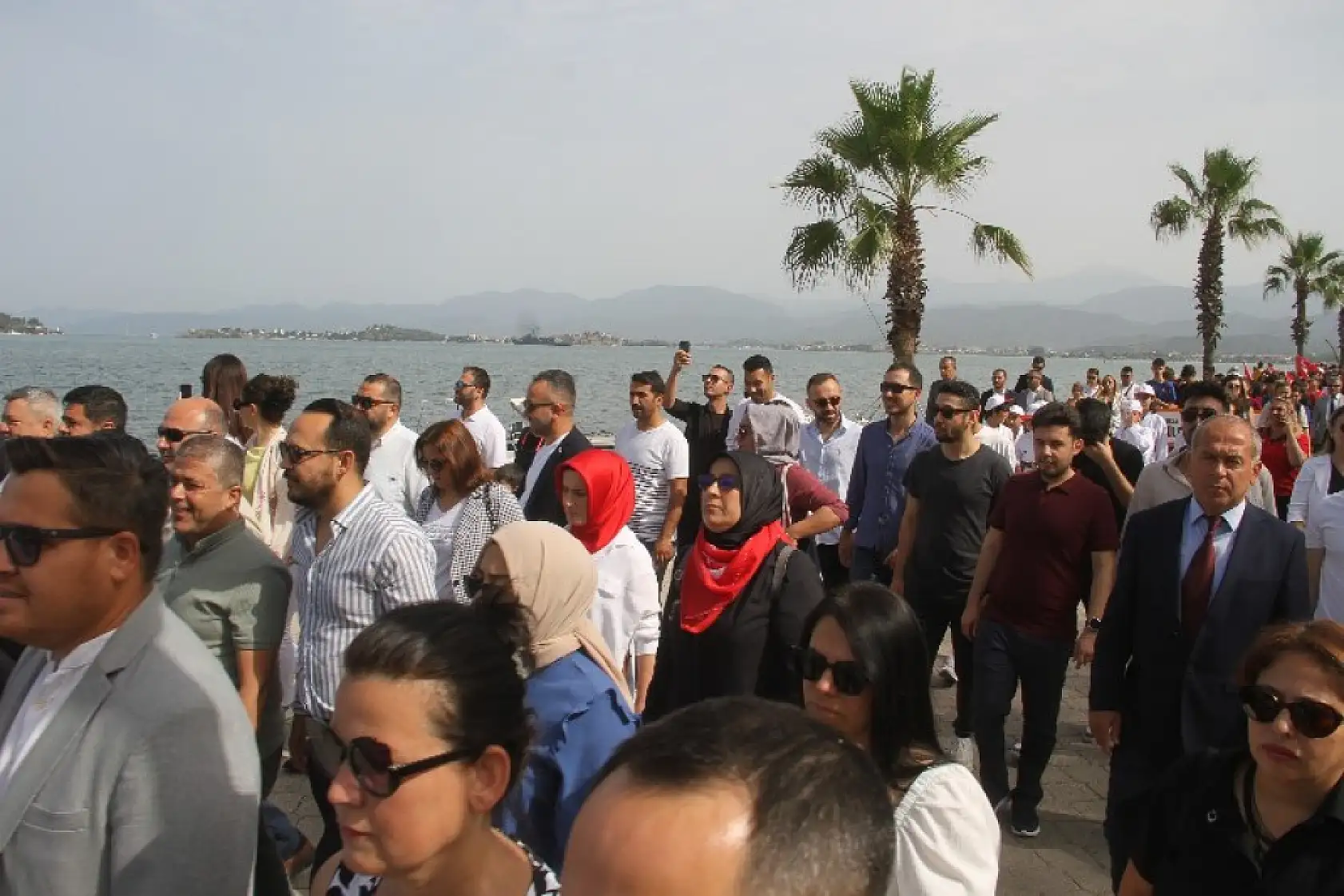 Fethiye'de 19 Mayıs Atatürk'ü Anma, Gençlik ve Spor Bayramı coşkusu!