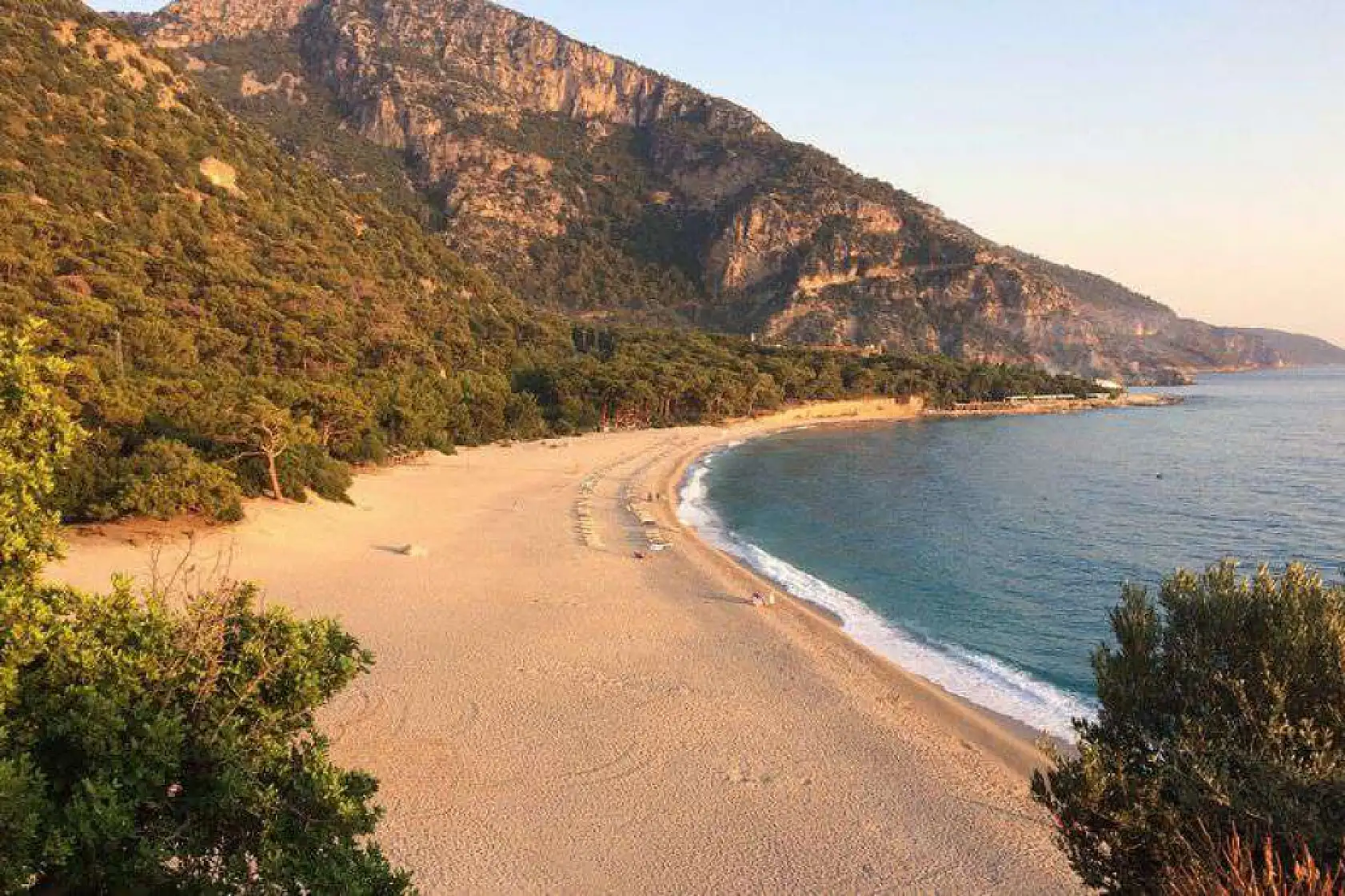 Fethiye'de masmavi deniziyle etkileyici bir plaj: Kıdrak Koyu