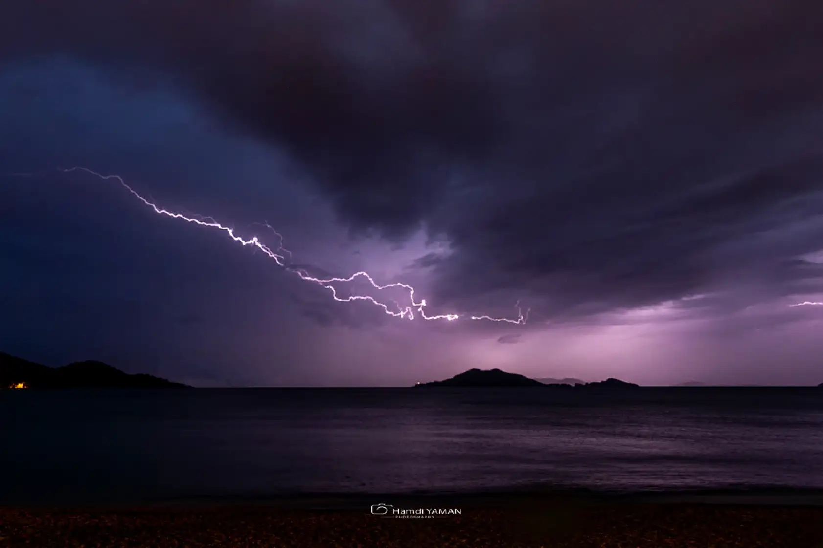 Fethiye'de Hamdi Yaman'ın Objektifinden Şimşeklerin Dansı