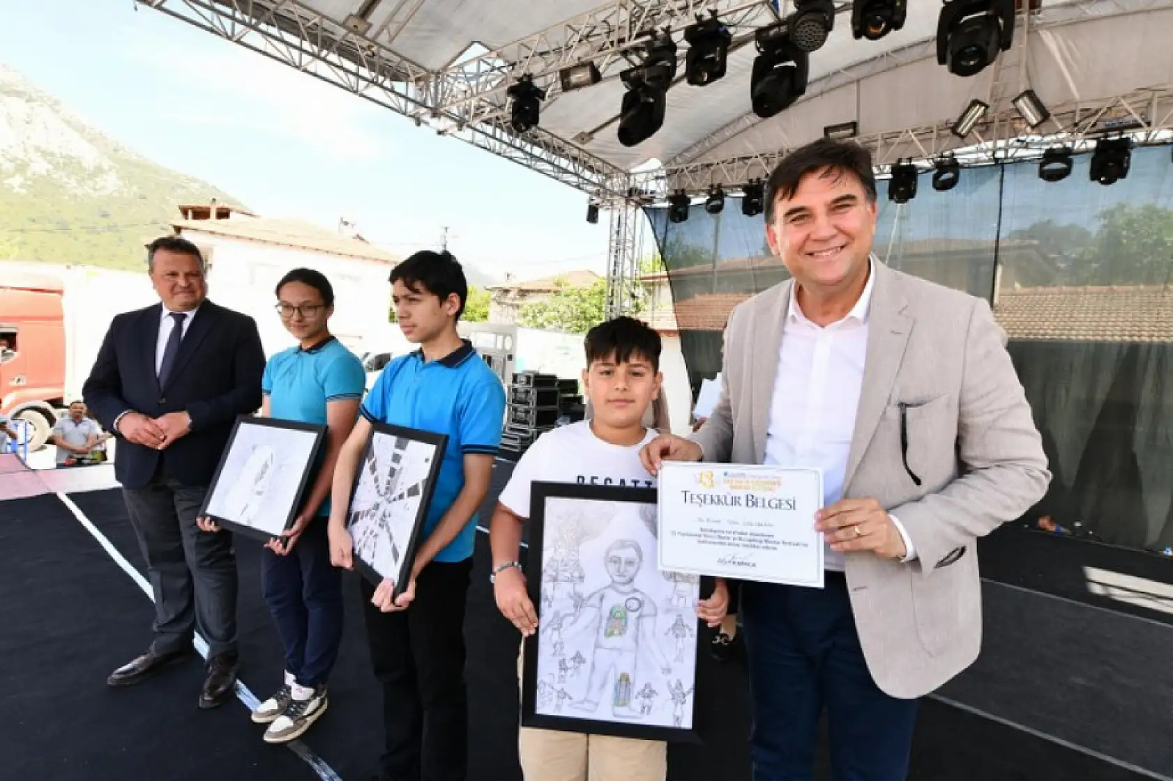 Dastar ve Kuzugöbeği Mantar Festivali Rengarenk Görüntülerle Başladı