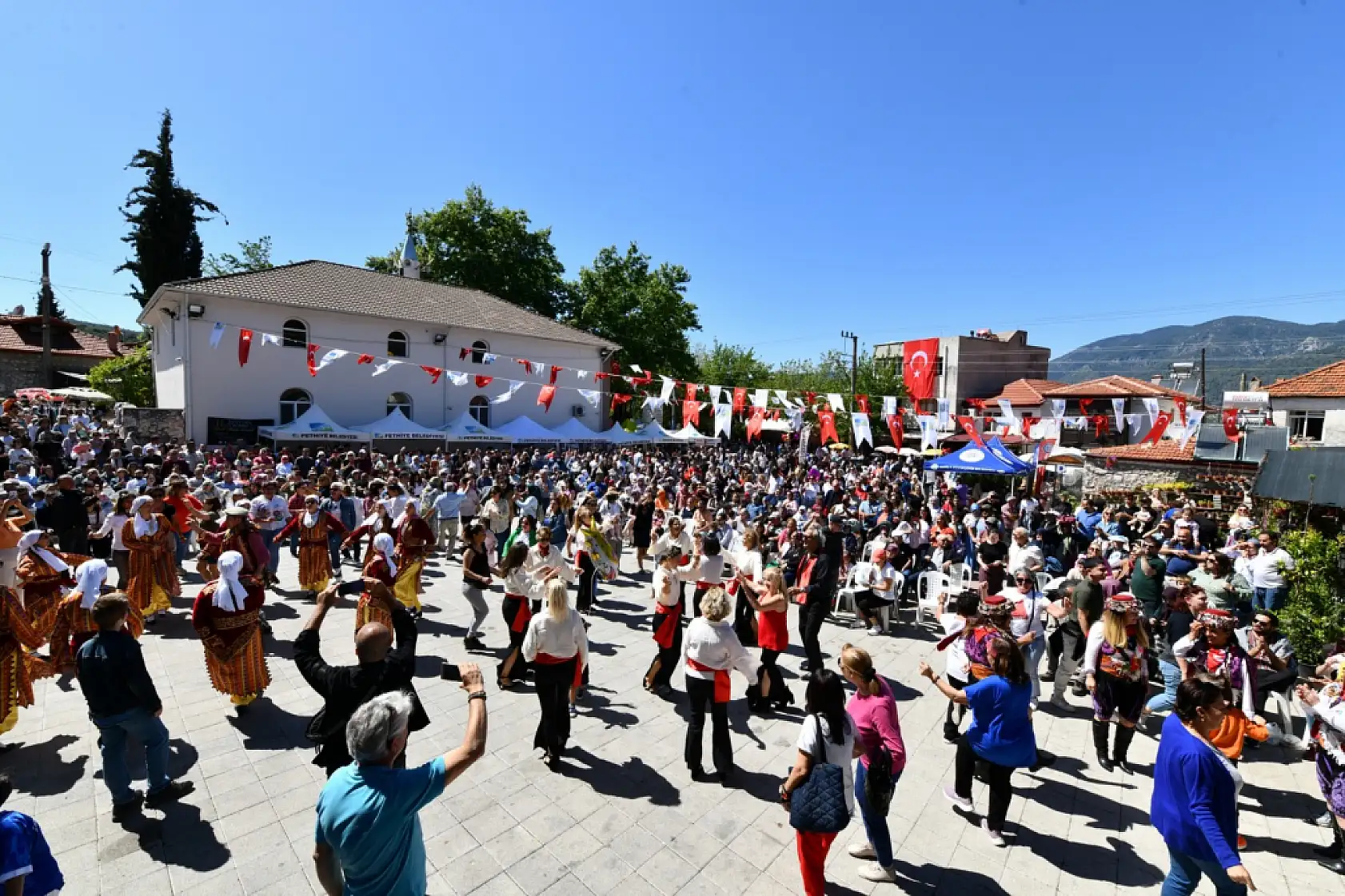 Yeşilüzümlü Festivali Tıklım Tıklım