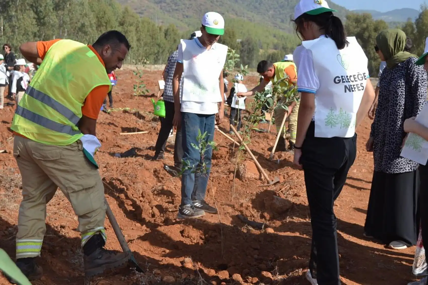 100. Yıl Cumhuriyet Ormanı için '2023' fidan dikildi