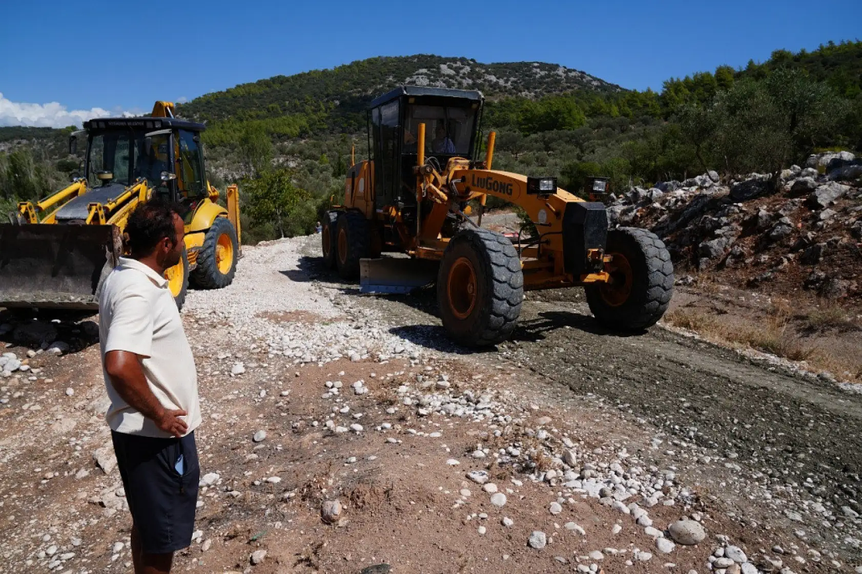 Seydikemer'de Stabilize Yollara Kış Bakımı
