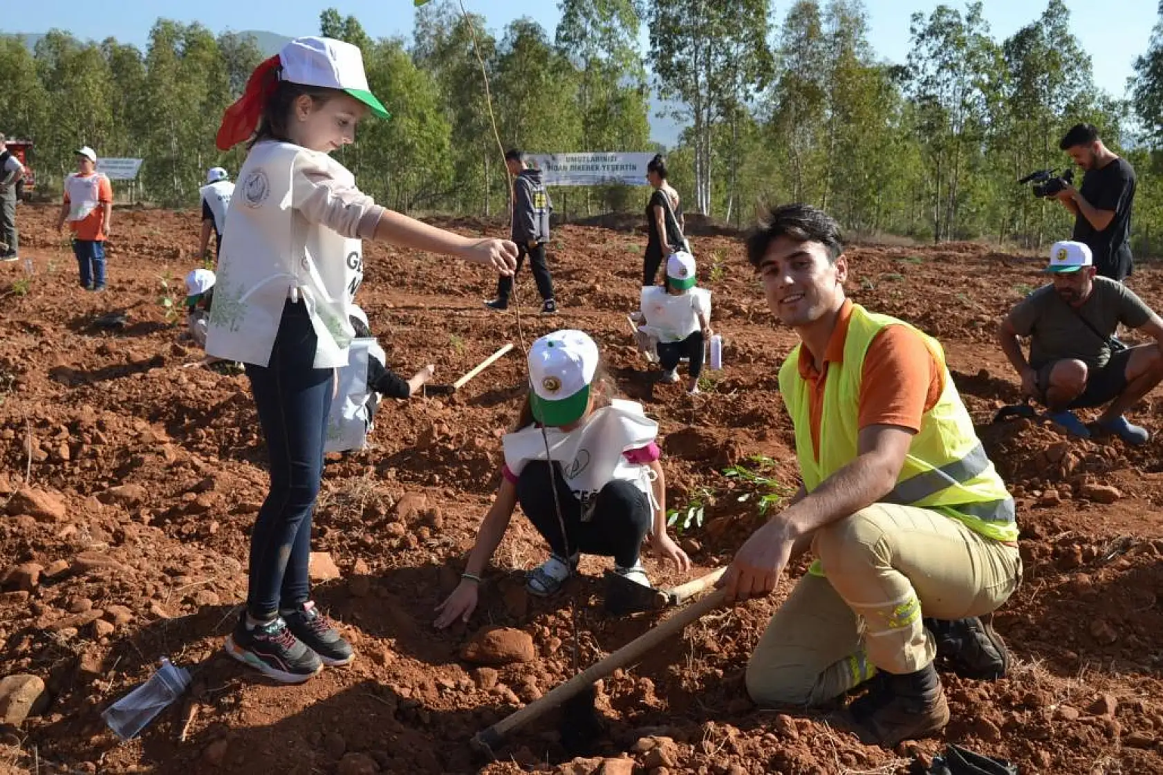 100. Yıl Cumhuriyet Ormanı için '2023' fidan dikildi