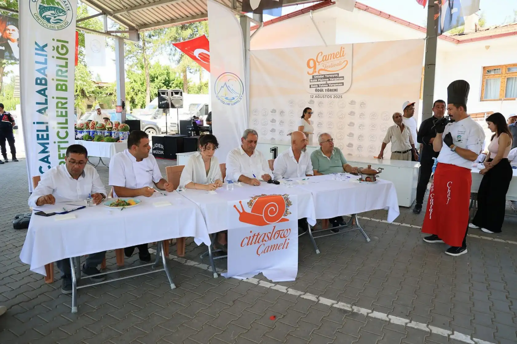 Şef Mavi Fethiye Profesyonel Aşçılar Derneği, Çameli Festivalinde Altın Madalya Kazandı