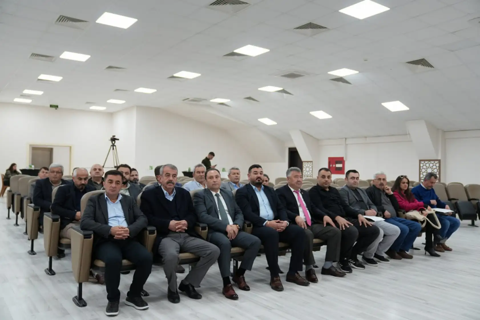 Başkan Akdenizli, Cengiz Çay'ı yad etti