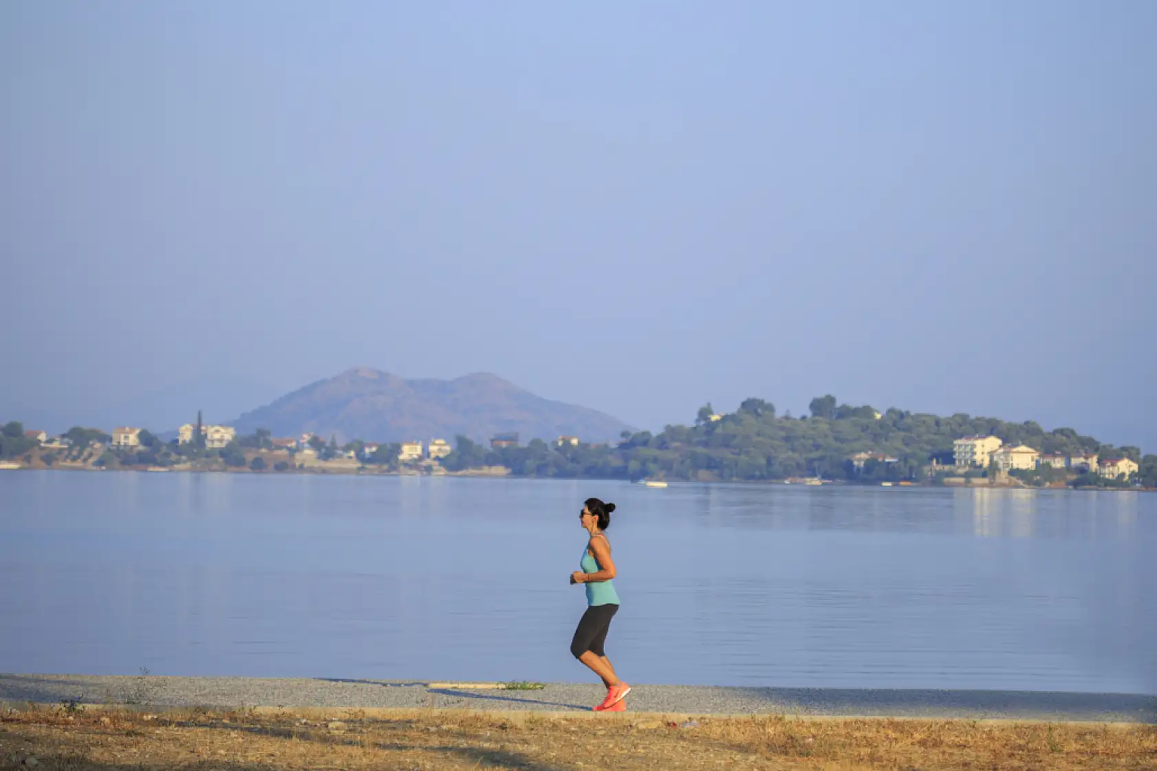 Fethiye'de Termometreler 37 Dereceyi Gördü, Nem Oranı ise Yüzde 47