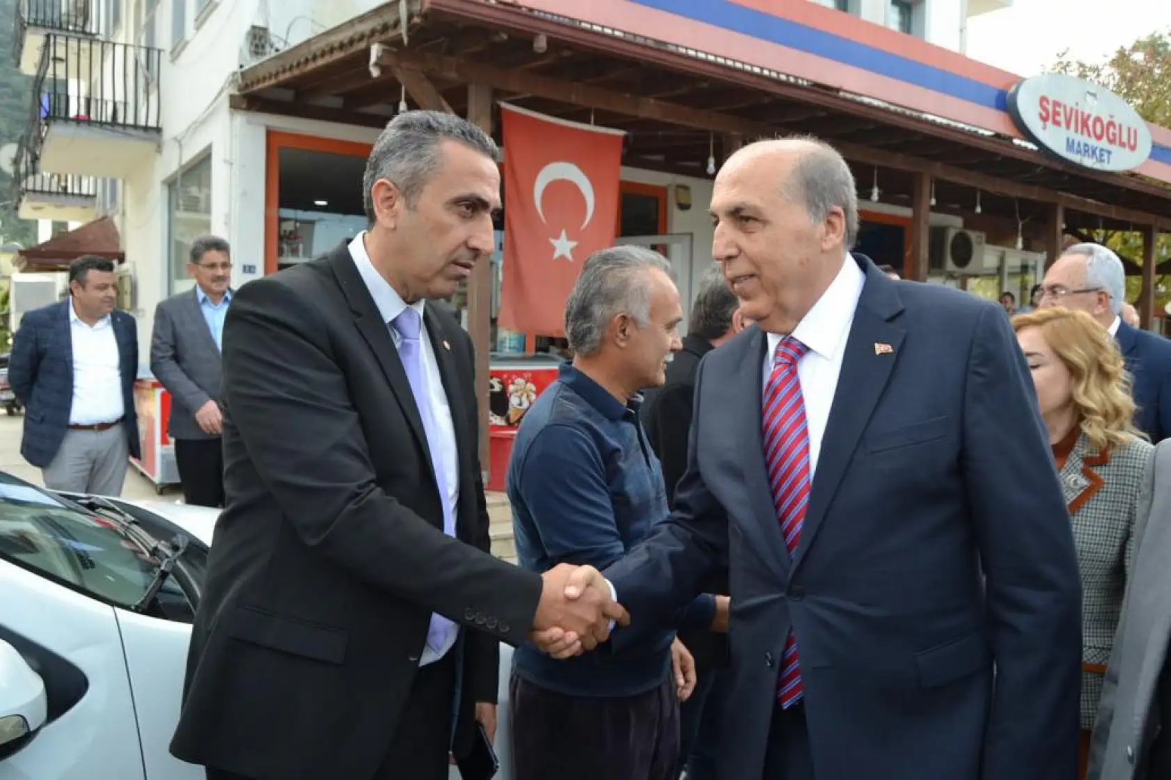 Başkan Adayı Ayaydın'dan, MHP İlçe Teşkilatına Ziyaret