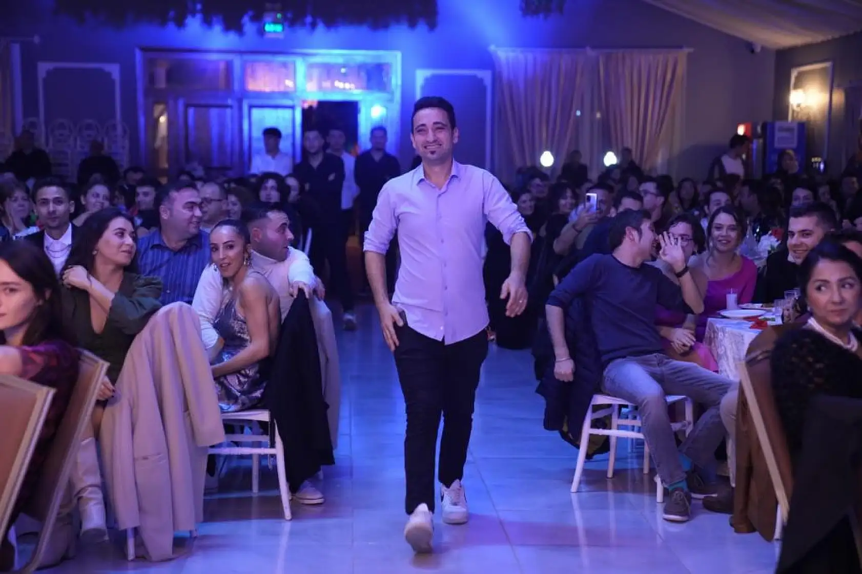 Esnaf Hastanesi personeli yeni yılı harika bir organizasyonla karşıladı