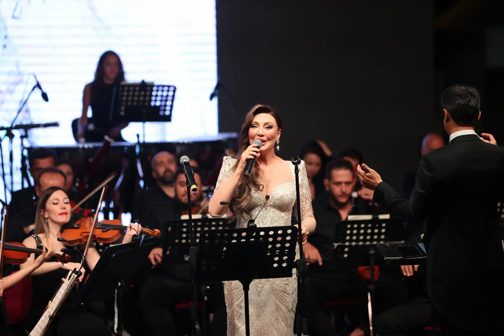 Zeki Müren vefatının 28. yılında Bodrum'da şarkılarıyla anıldı