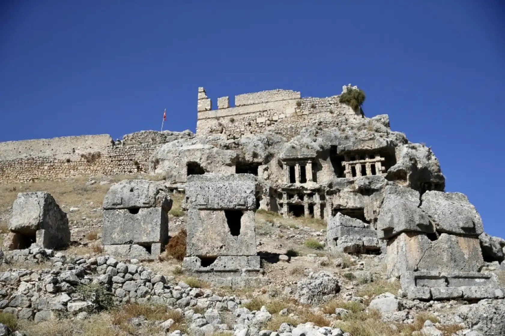 Seydikemer Tlos Antik Kenti'nde meclis binası, 2 hamam ve tapınak restore edilecek