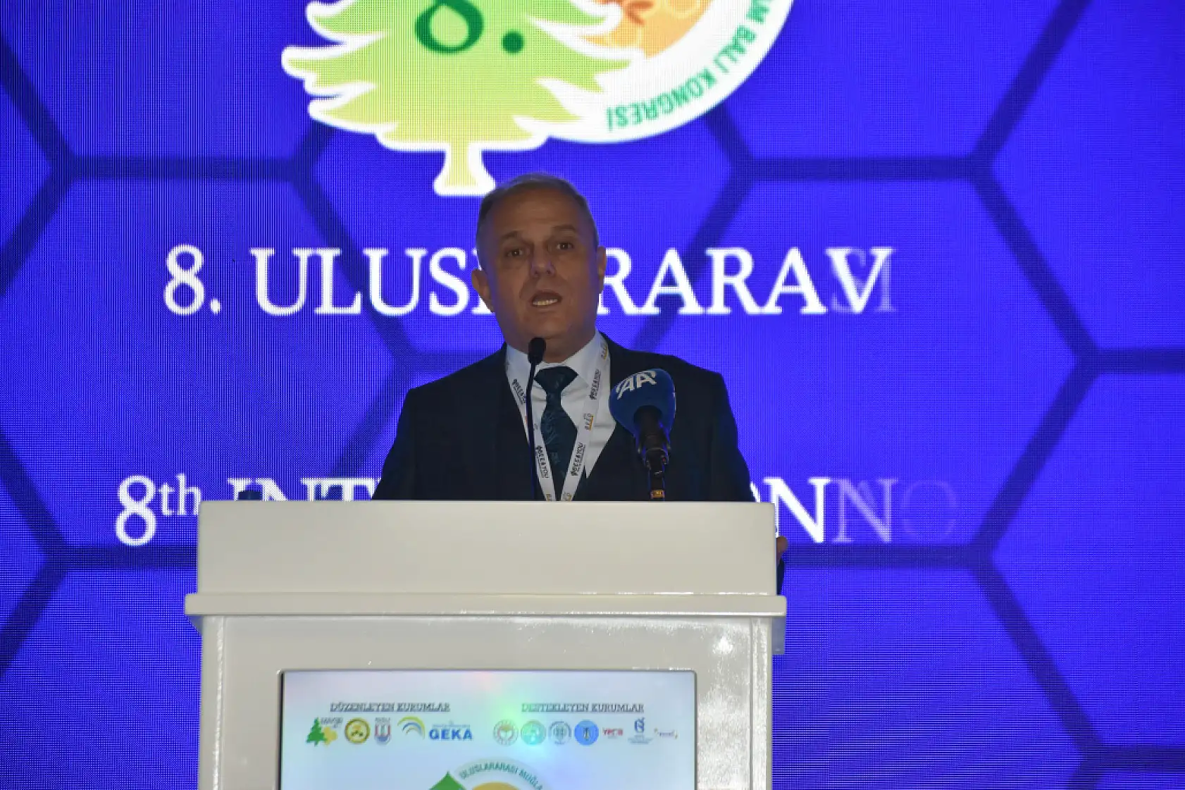 Uluslararası Muğla Arıcılık ve Çam Balı Kongresi başladı