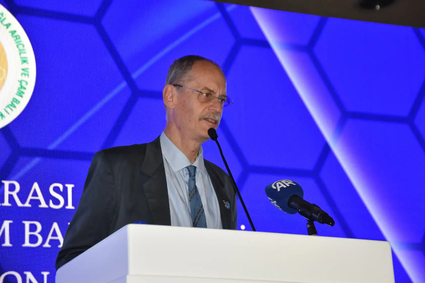 Uluslararası Muğla Arıcılık ve Çam Balı Kongresi başladı