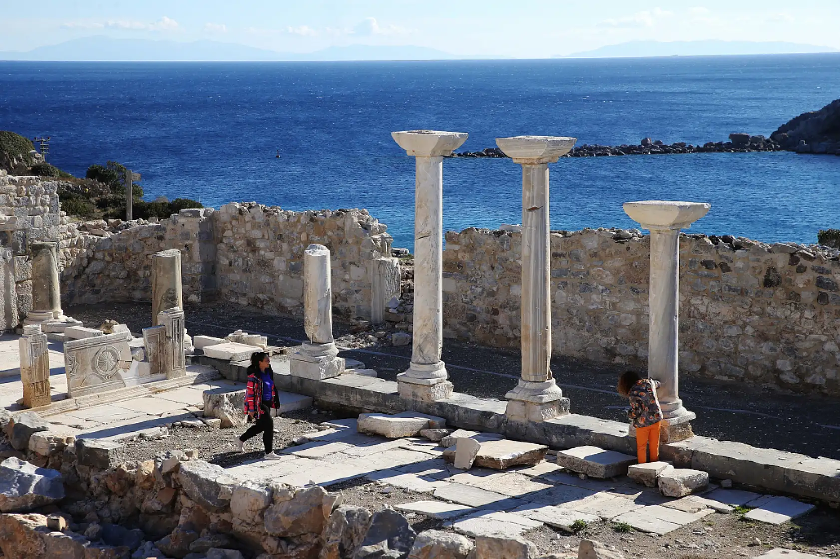Datça'da Antik dönemin sanat ve ticaret merkezi Knidos'un ana kilisesi ayağa kaldırılıyor