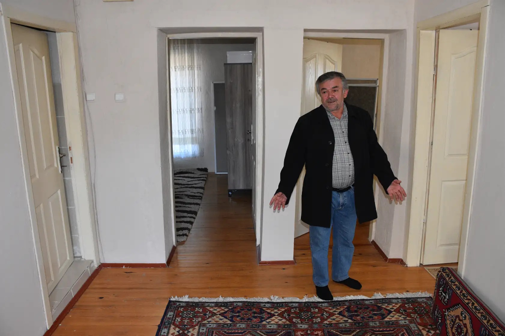 'Saman ev'in bacası 10 yıldır tütüyor