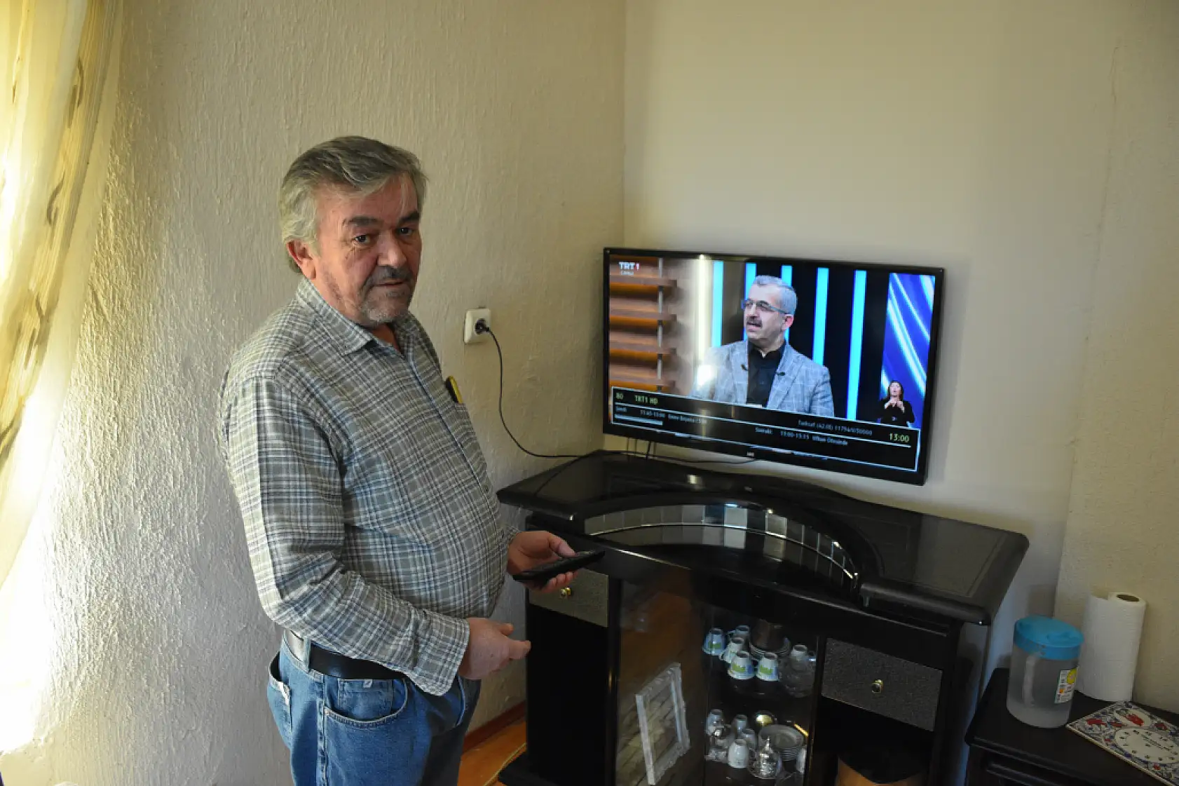 'Saman ev'in bacası 10 yıldır tütüyor