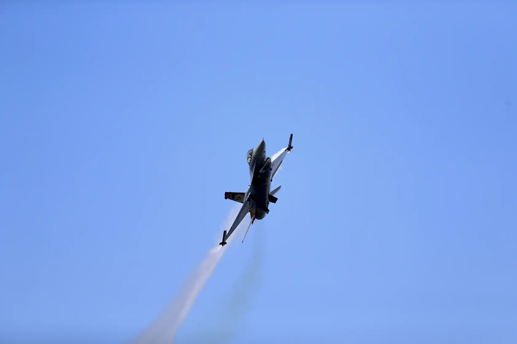 SOLOTÜRK'ten Fethiye'de prova uçuşu