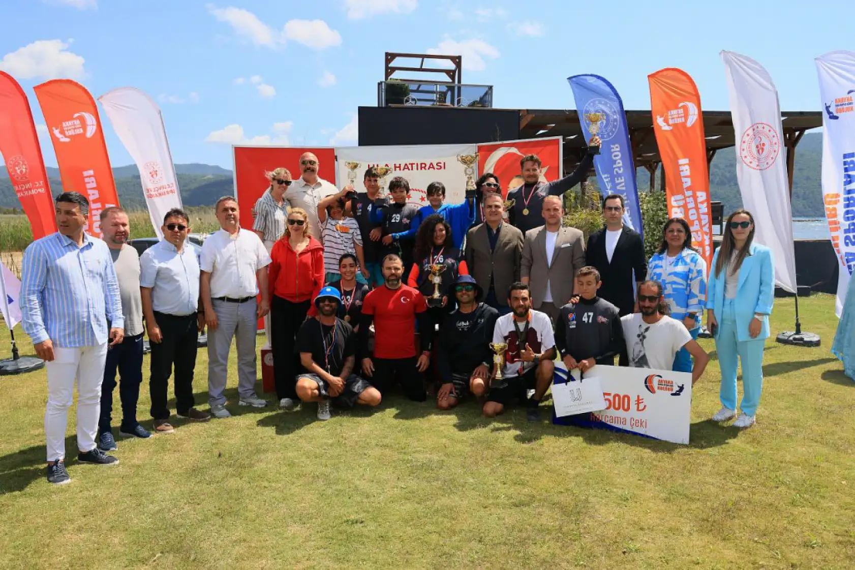 Muğla, Akyaka'da rüzgar sörfü şenliği yapıldı