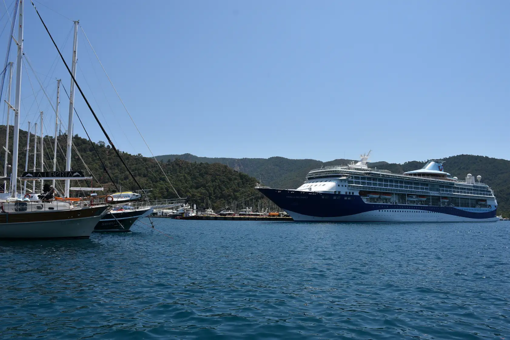 Yolcu gemisi 'Marella Discovery 2' ile Marmaris'e 1797 turist geldi