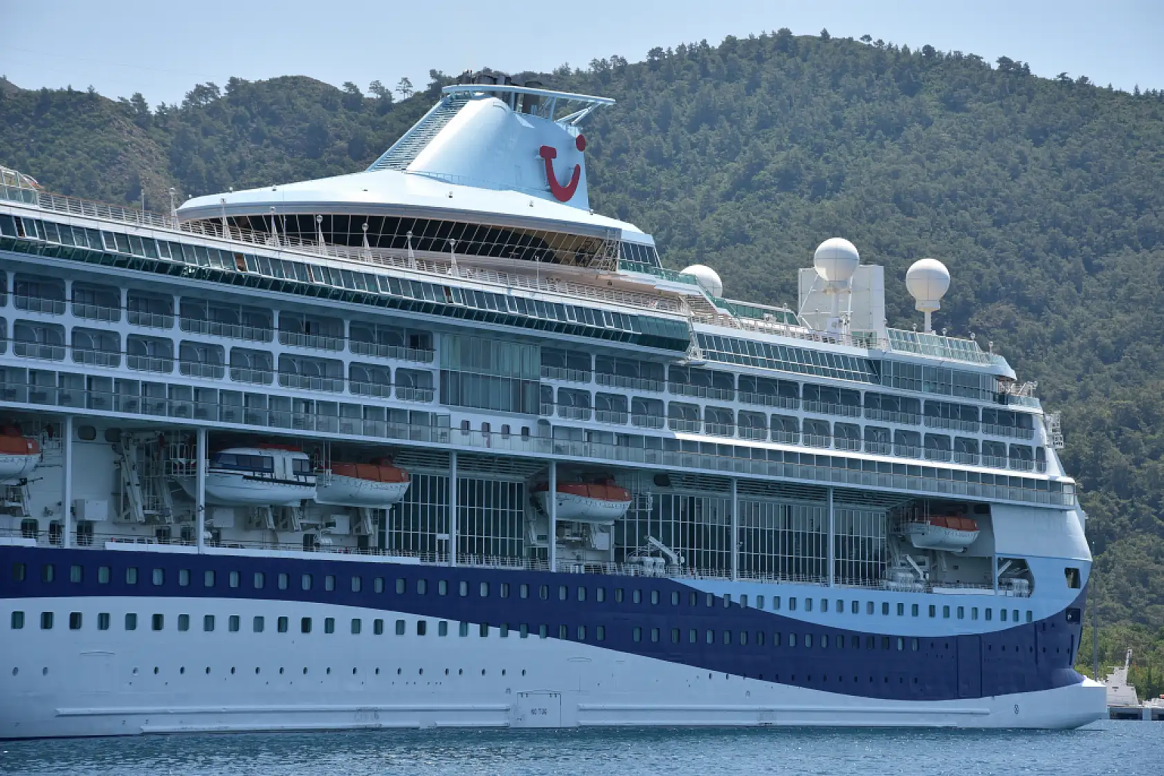 Yolcu gemisi 'Marella Discovery 2' ile Marmaris'e 1797 turist geldi