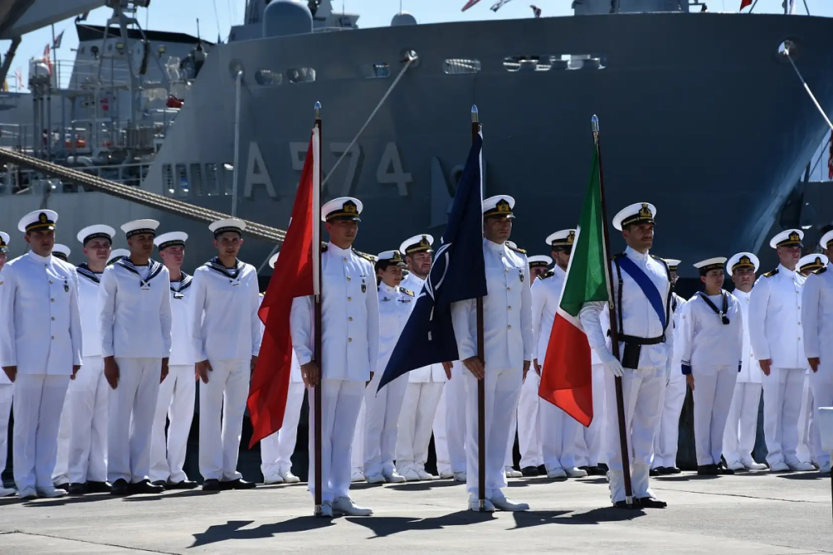 NATO Daimi Deniz Görev Grubu-2'nin komutası Türkiye'den İtalya'ya geçti